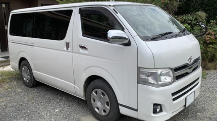 トヨタ ハイエースバンの画像